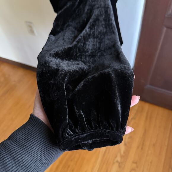 J.CREW | Black Velvet Faux Wrap Tie Waist V Neck Top Blouson Sleeves | Size 8 - Picture 7 of 8